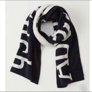 Abercrombie & Fitch scarf